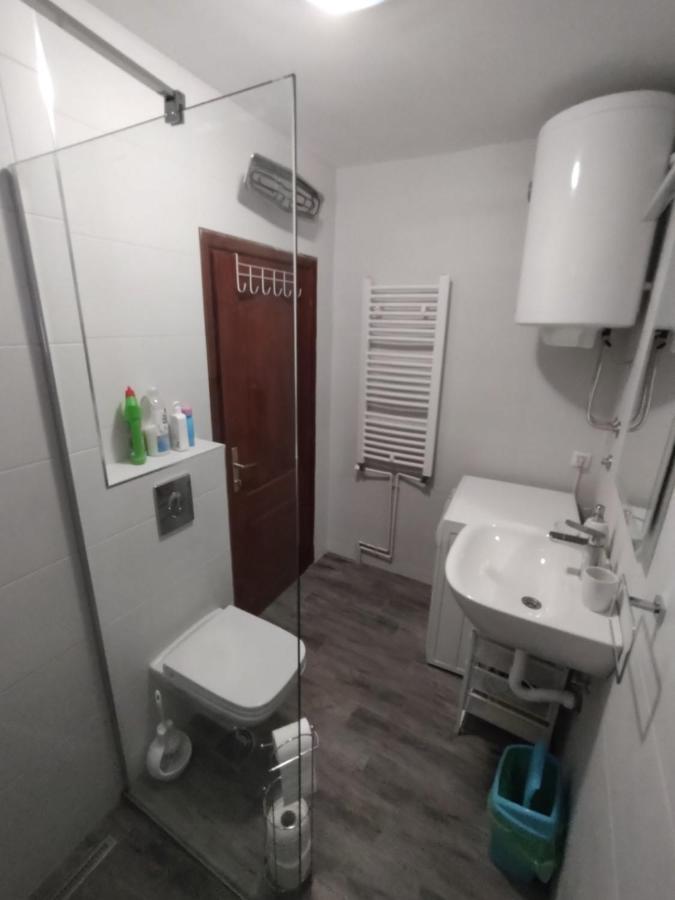 Plavi Apartman Airport Beograd Ngoại thất bức ảnh
